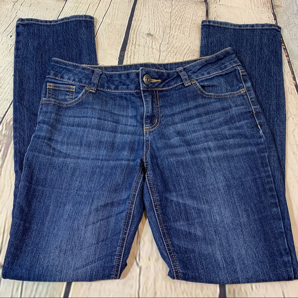 7/8R Maurices Straight Cut Jeans